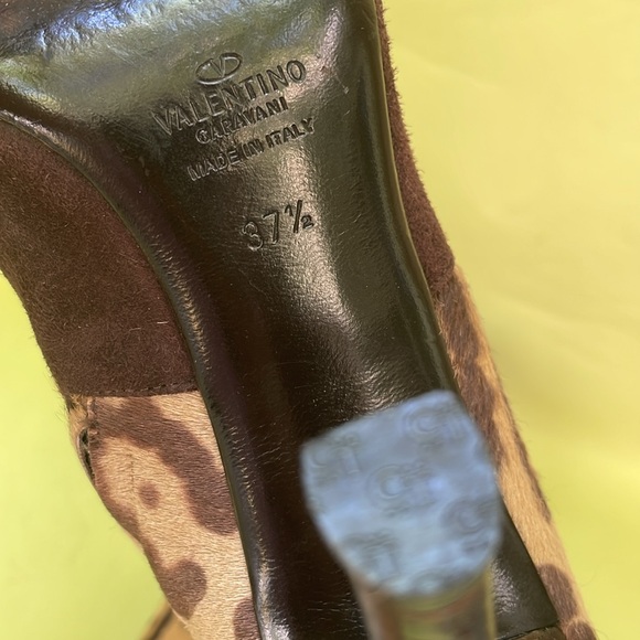 Vintage tan/brown Valentino Garavani leather boots - Picture 16 of 16